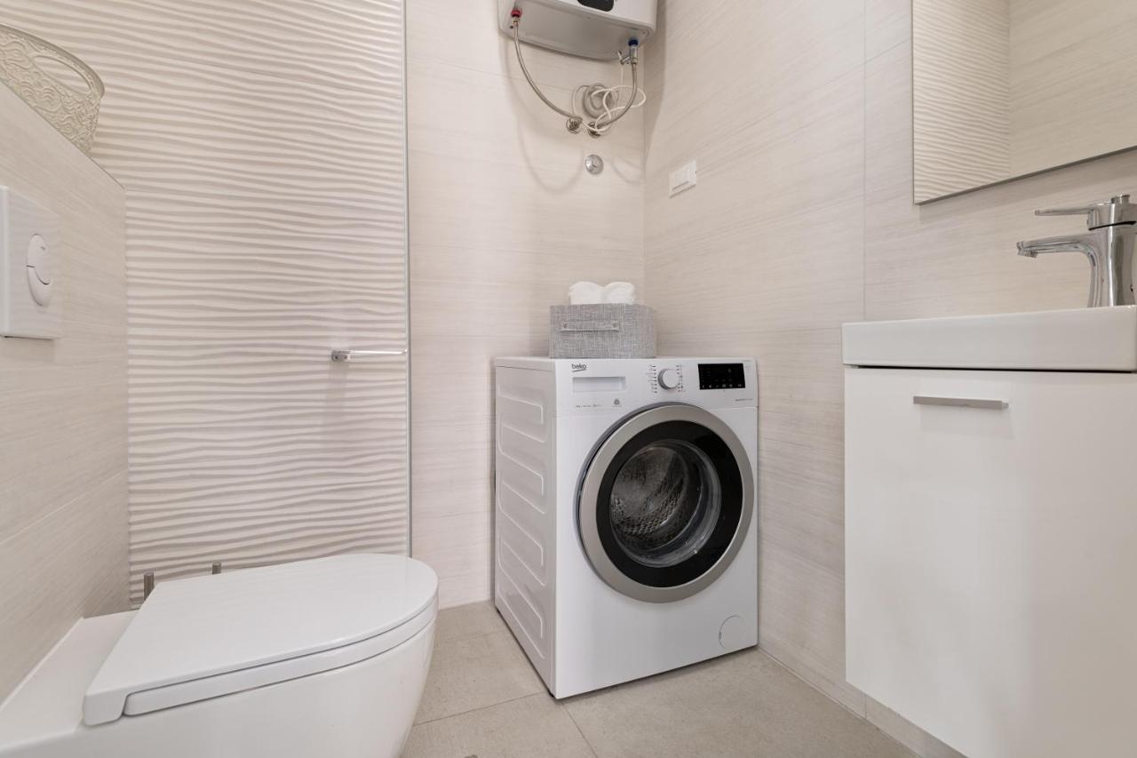 Iva Apartment Makarska Buitenkant foto